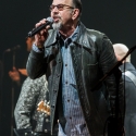 chris-thompson-rock-meets-classic-2013-nuernberg-09-03-2013-11