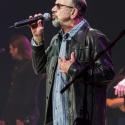 chris-thompson-rock-meets-classic-2013-nuernberg-09-03-2013-13
