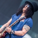 slash-feat-myles-kennedy-rock-im-park-07-06-2015_0043