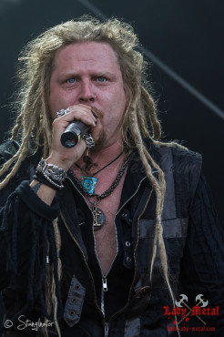 korpiklaani-summer-breeze-2013-15-08-2013-53