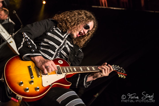 dr-woos-rocknroll-circus-pyras-classic-rock-2014-9-8-2014_0027