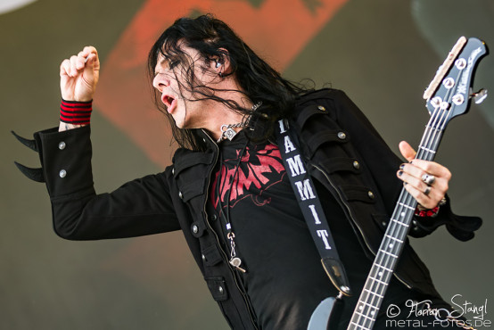 slash-feat-myles-kennedy-rock-im-park-07-06-2015_0006