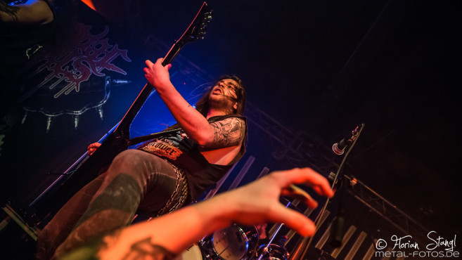 suicidal-angels-der-cult-nuernberg-20-10-2016_0034