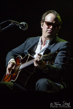 joe-bonamassa-2013-world-tour-meistersingerhalle-nuernberg-11-03-2013-14
