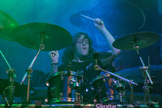 orden-ogan-1-12-2012-musichall-geiselwind-32