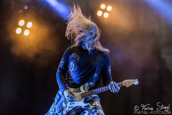 sabaton-bang-your-head-16-7-2015_0069