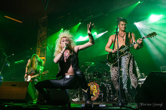 kissin-dynamite-30-11-2012-rockfabrik-nuernberg-48