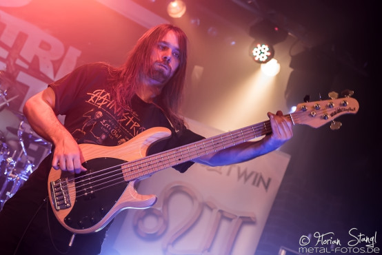lion-twin-rockfabrik-nuernberg-29-03-2015_0067