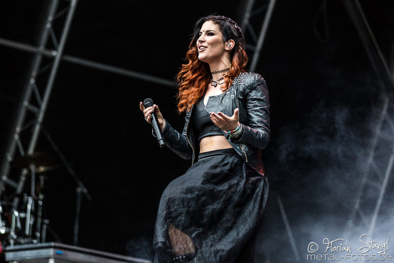 delain-masters-of-rock-11-7-2015_0045