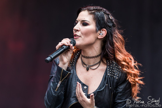 delain-masters-of-rock-11-7-2015_0022