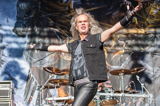 grave-digger-out-loud-04-06-2015_0007