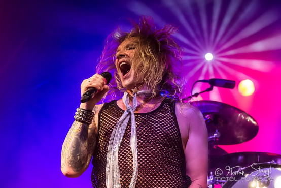 steel-panther-rockfabrik-nuernberg-22-6-2014_0001
