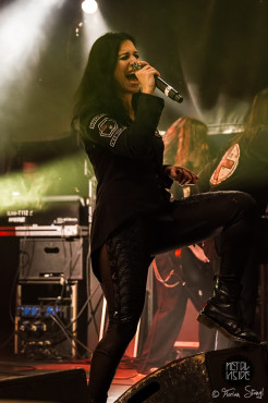 lacuna-coil-hirsch-nuernberg-11-11-2013_62