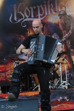korpiklaani-summer-breeze-2013-15-08-2013-21