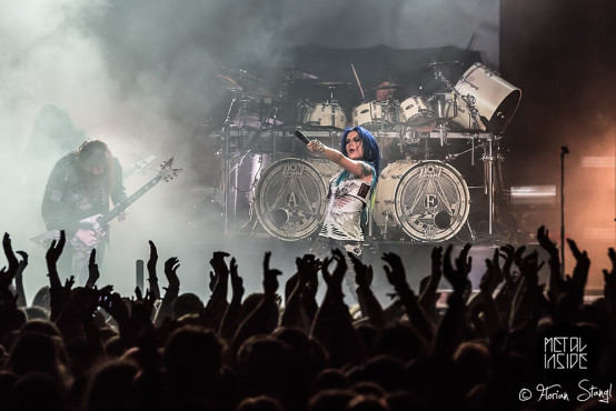 arch-enemy-eventhalle-geiselwind-12-12-2014_0056