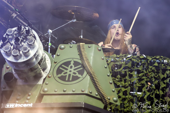 sabaton-bang-your-head-16-7-2015_0046