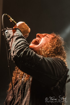 rhapsody-of-fire-loewensaal-nuernberg-16-04-2014_0037