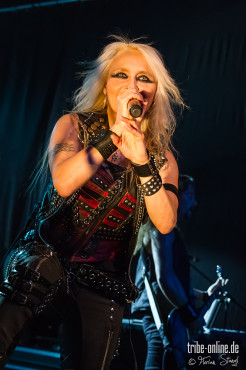 doro-pyraser-classic-rock-night-2013-20-07-2013-32