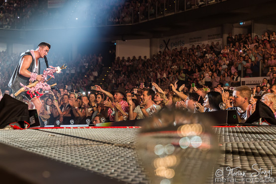 andreas-gabalier-arena-nuernberg-01-10-2015_0012