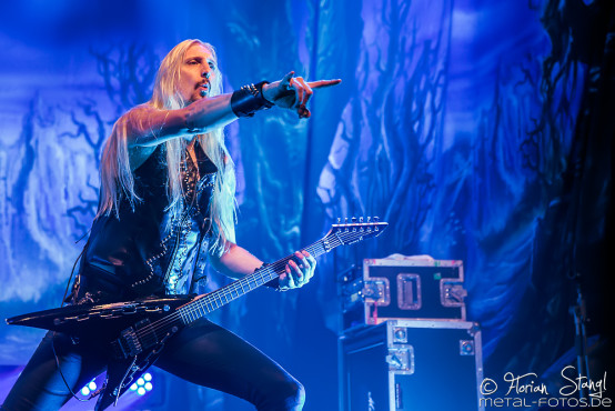 hammerfall-eventhalle-geiselwind-12-12-2015_0017