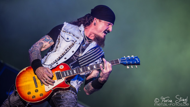 iced-earth-bang-your-head-2016-16-07-2016_0024