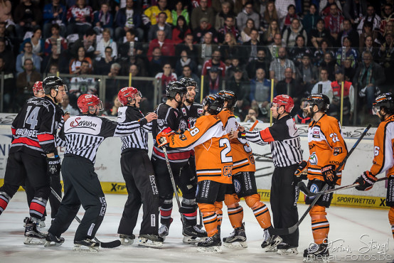 thomas-sabo-ice-tiger-vs-grizzlys-wolfsburg-arena-nuernberg-10-04-2016_0014