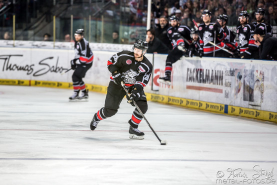 thomas-sabo-ice-tiger-vs-grizzlys-wolfsburg-arena-nuernberg-10-04-2016_0035