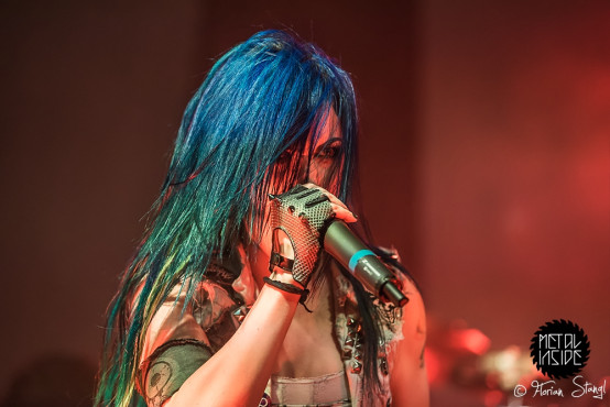 arch-enemy-eventhalle-geiselwind-12-12-2014_0044