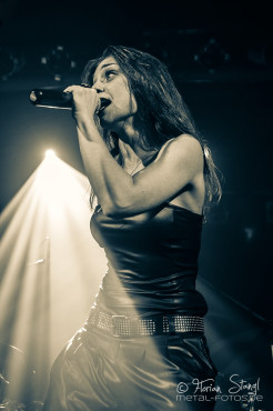 teodasia-backstage-muenchen-26-10-2013_26