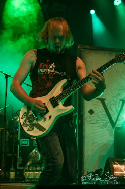 heaven-shall-burn-metal-invasion-vii-19-10-2013_14
