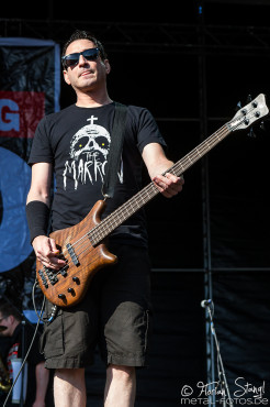 dog-eat-dog-masters-of-rock-10-7-2015_0046