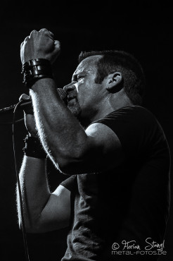 ashes-of-ares-backstage-muenchen-04-10-2013_07