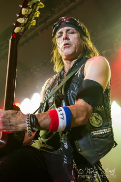 alice-cooper-stadthalle-lichtenfels-04-08-2013-27