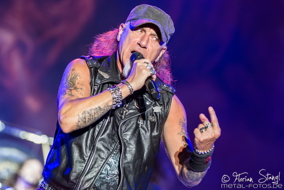 accept-bang-your-head-18-7-2015_0064