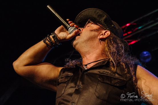 mystic-prophecy-komma-esslingen-08-03-2014_0019