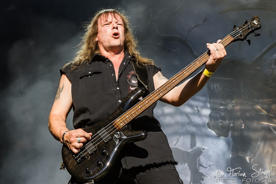 grave-digger-out-loud-04-06-2015_0036