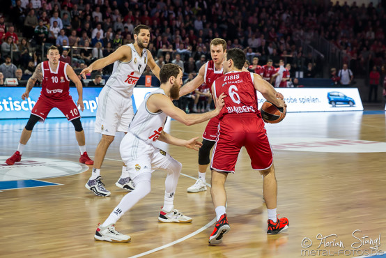 brose-baskets-real-madrid-arena-nuernberg-25-02-2016_0017