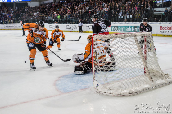 thomas-sabo-ice-tiger-vs-grizzlys-wolfsburg-arena-nuernberg-10-04-2016_0068