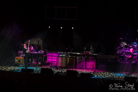 joe-bonamassa-2013-world-tour-meistersingerhalle-nuernberg-11-03-2013-47
