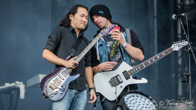dragonforce-bang-your-head-2016-14-07-2016_0033