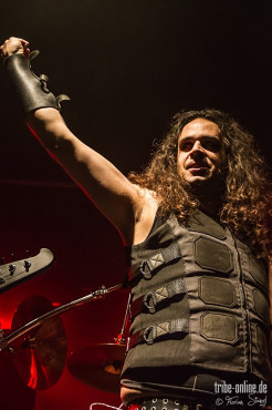 majesty-hirsch-nuernberg-20-12-2013_68