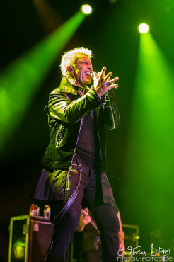 billy-idol-arena-nuernberg-21-11-2014_0056