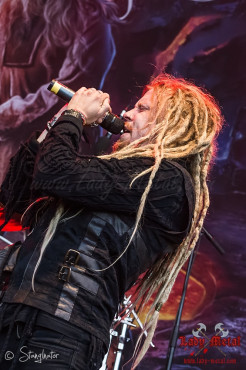 korpiklaani-summer-breeze-2013-15-08-2013-49