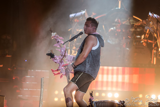 andreas-gabalier-arena-nuernberg-01-10-2015_0045