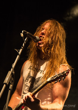 3-inches-of-blood-12-10-2012-musichall-geiselwind-3