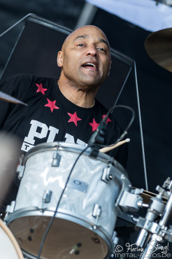 dog-eat-dog-masters-of-rock-10-7-2015_0022