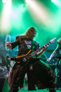orden-ogan-1-12-2012-musichall-geiselwind-25