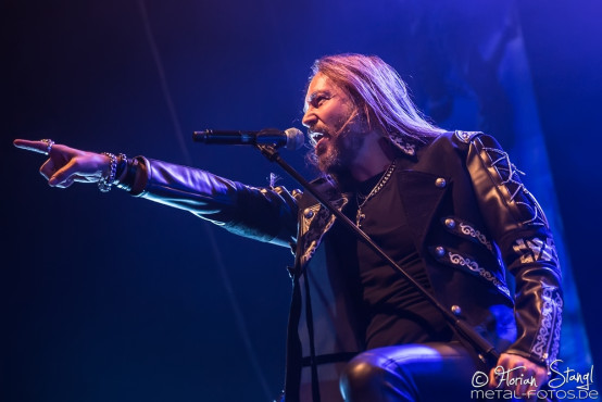 hammerfall-brose-arena-bamberg-07-02-2015_0101