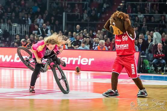 brose-baskets-real-madrid-arena-nuernberg-25-02-2016_0040