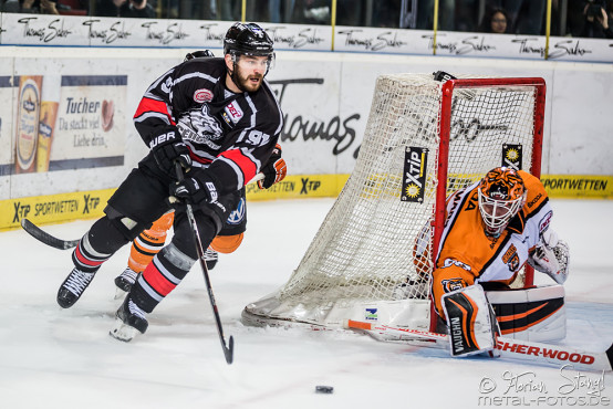 thomas-sabo-ice-tiger-vs-grizzlys-wolfsburg-arena-nuernberg-10-04-2016_0021